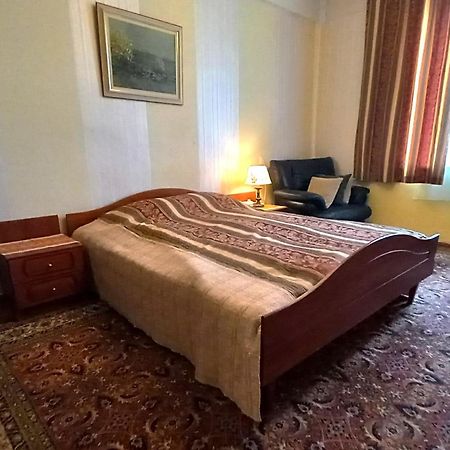 Majakovski Guesthouse Sillamäe المظهر الخارجي الصورة
